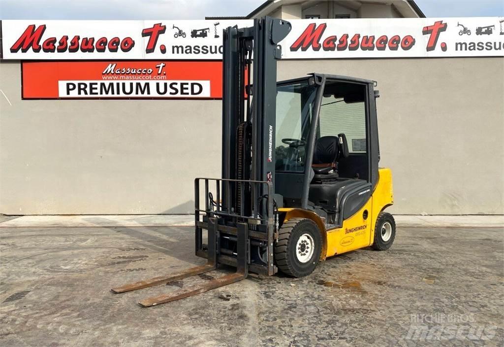 Jungheinrich DFG425s Дизельные погрузчики