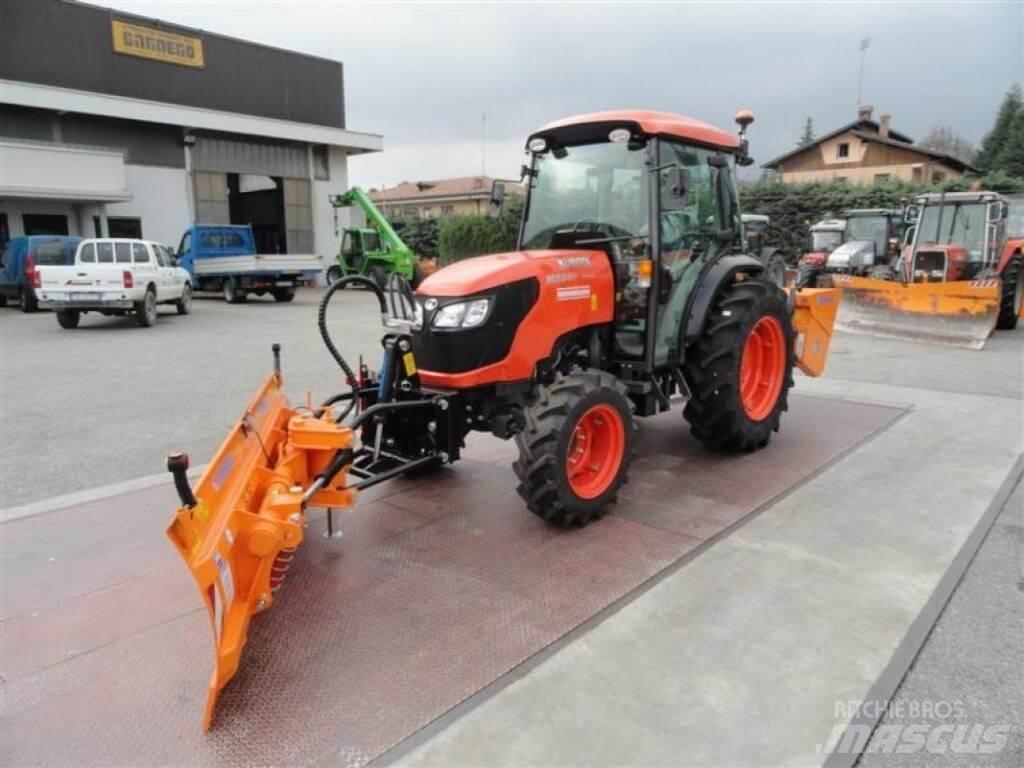 Kubota M 85.40 Narrow Снежные отвалы и плуги