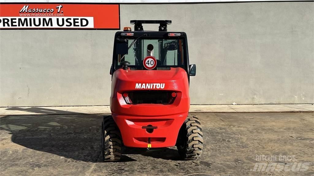 Manitou MC 30.4 4X4 Внедорожные погрузчики