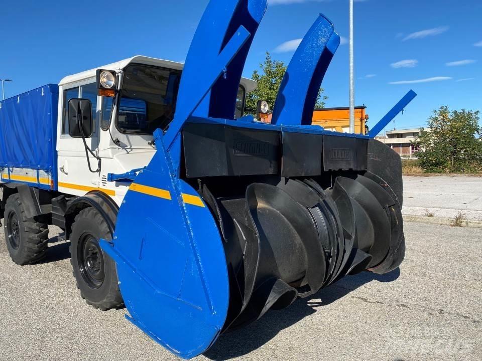 Mercedes-Benz UNIMOG Снежные отвалы и плуги