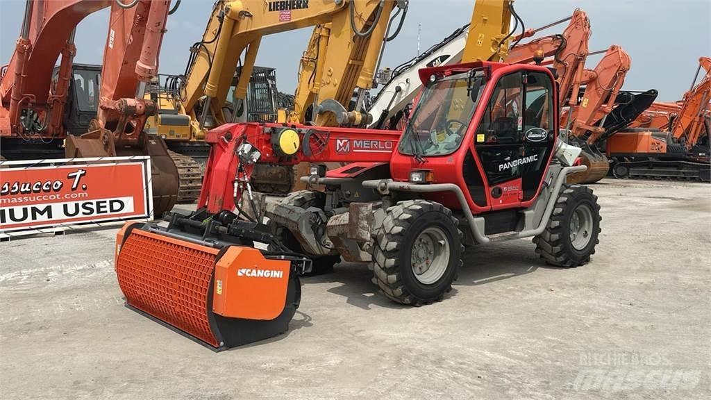 Merlo P38.13 LOX Телескопические погрузчики