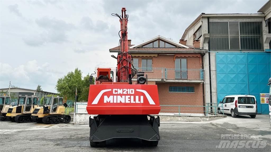 Minelli CM210 Колёсные экскаваторы