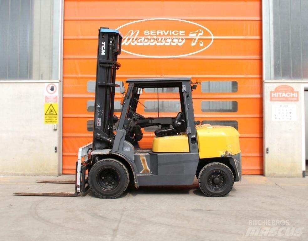 TCM FD40T2 Дизельные погрузчики