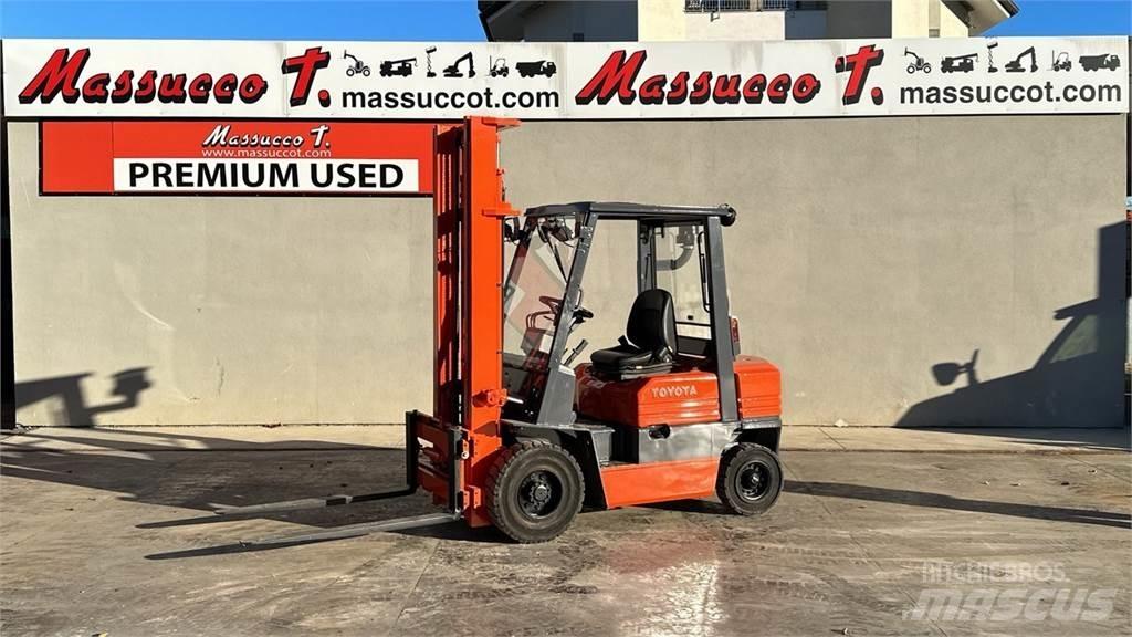 Toyota 025FDF25 Дизельные погрузчики