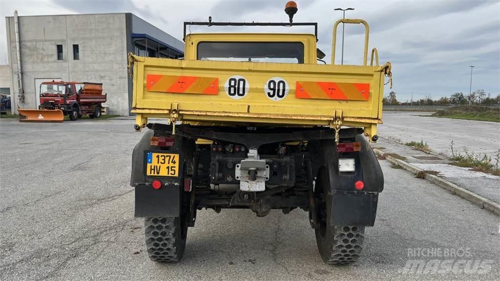 Unimog U130 Специальные грузовики