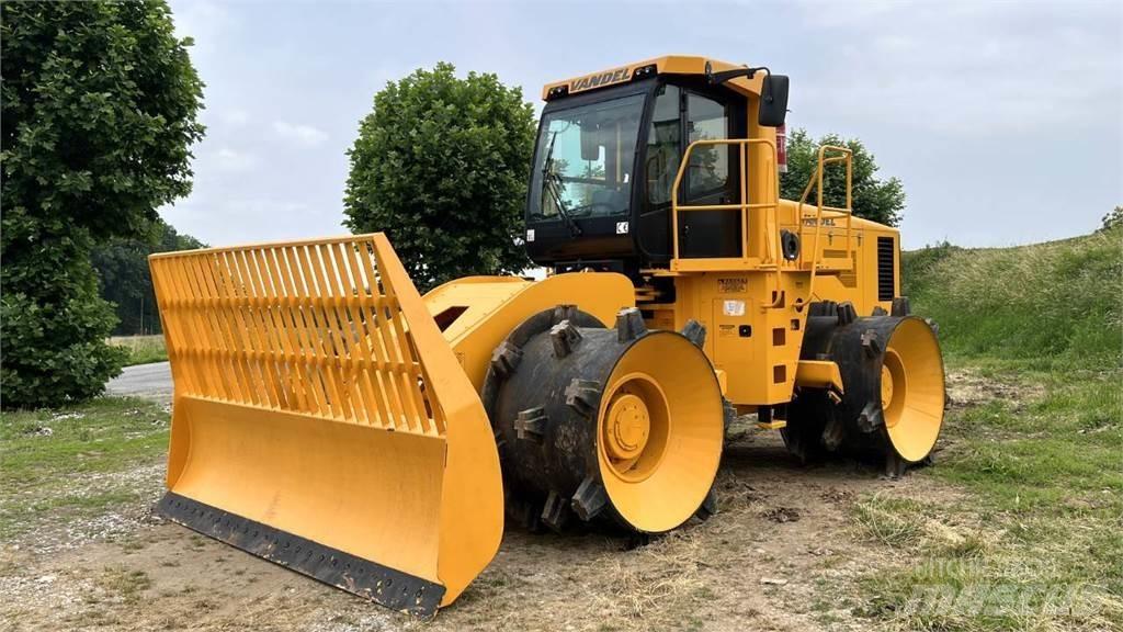 Vandel Quantum QS260 Гусеничные бульдозеры