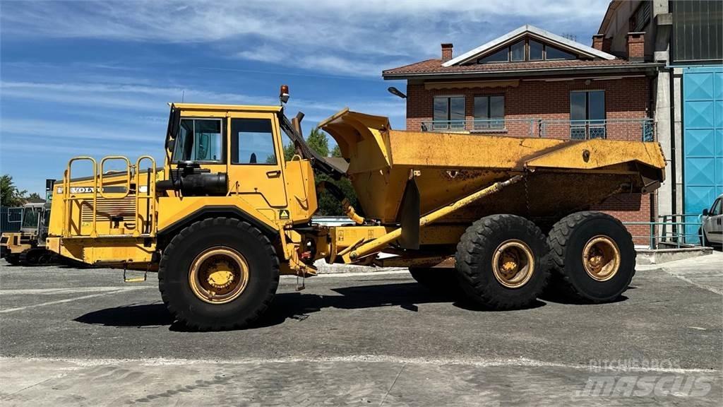 Volvo A25C 6X6 Мини-самосвалы
