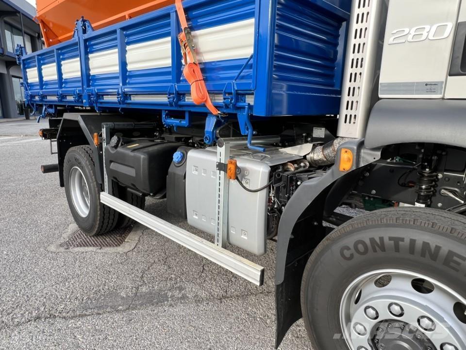 Volvo FL816-280 4X4 Снежные отвалы и плуги