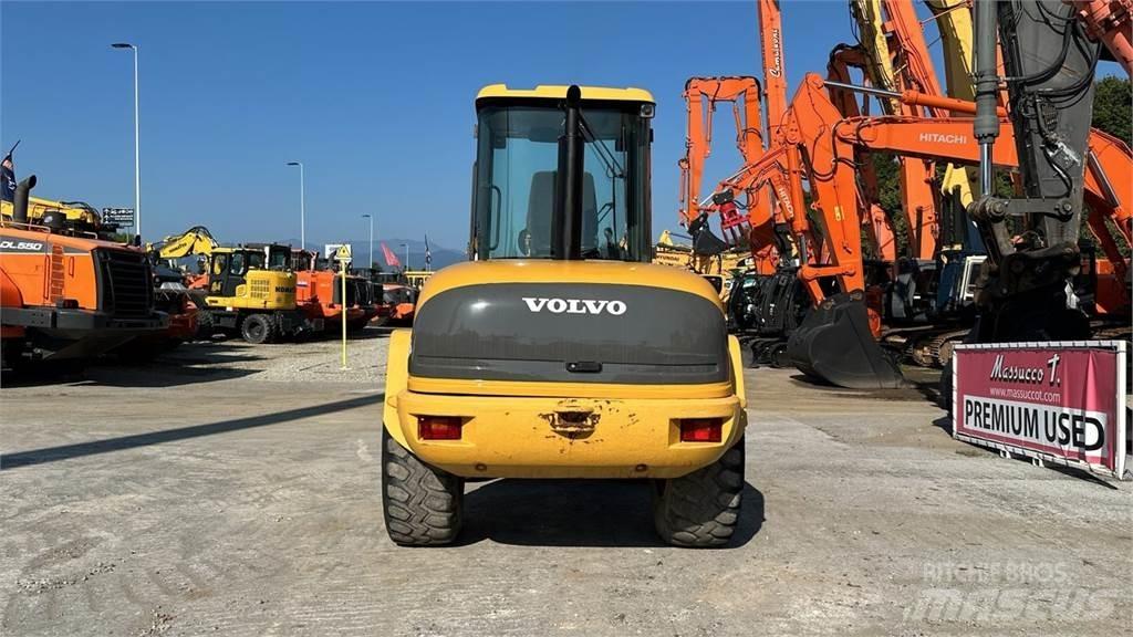 Volvo L 40 B-TP Фронтальные погрузчики