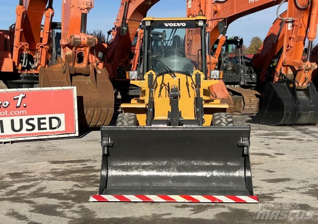 Volvo L30G Фронтальные погрузчики