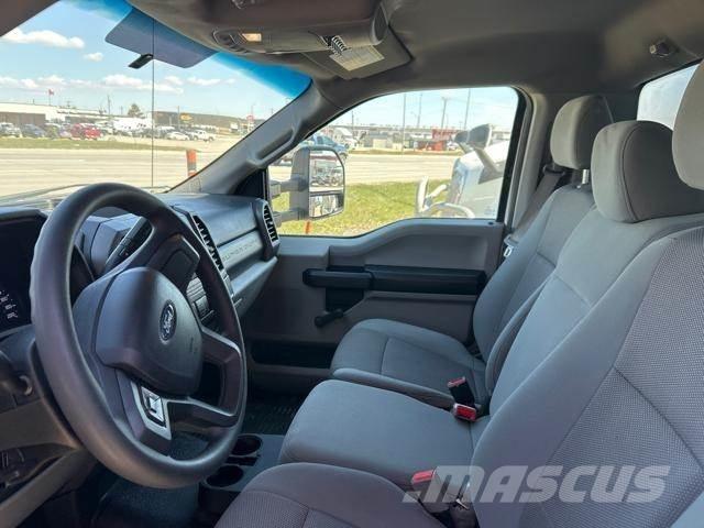 Ford F450 XL 4x2 Грузовики-Фургоны