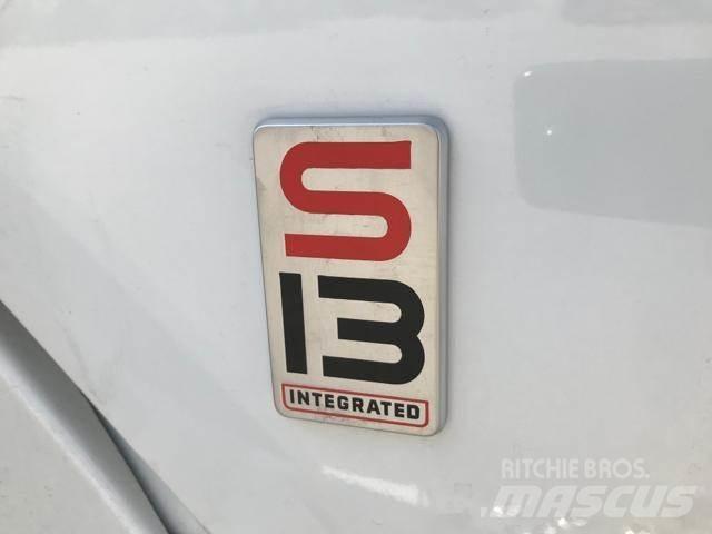 International LT Седельные тягачи