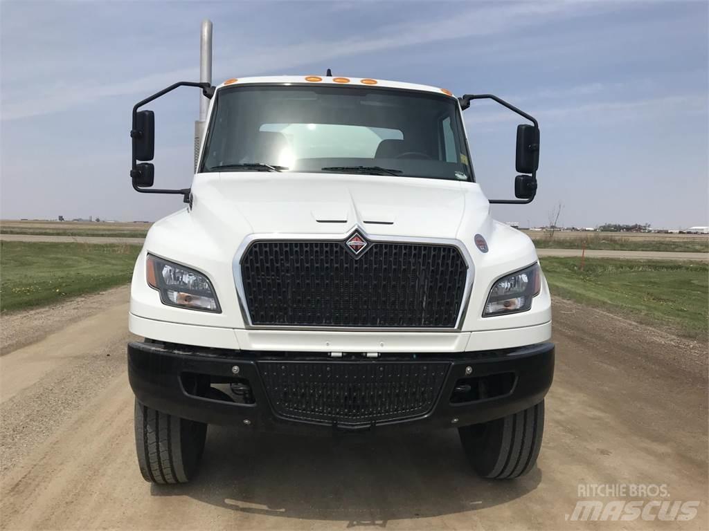 International MV Мусоровозы