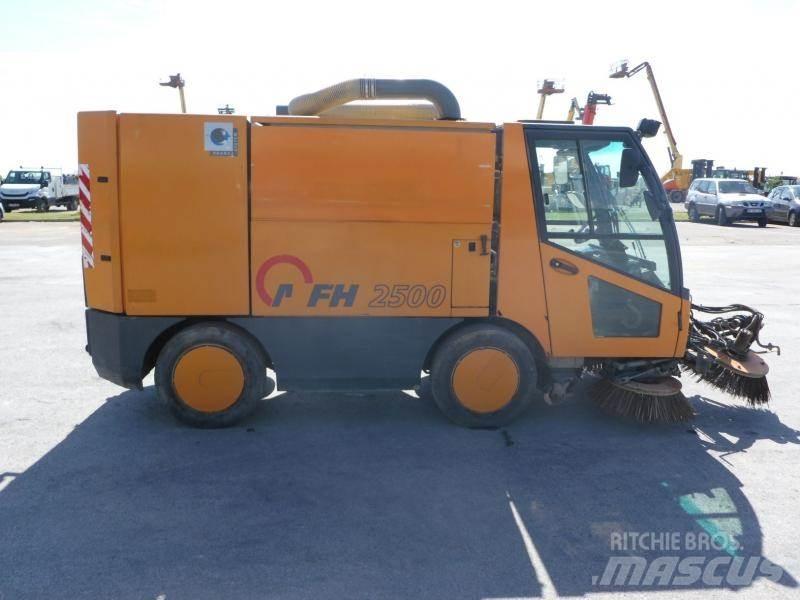 Aebi MFH 2500 Уборочные машины