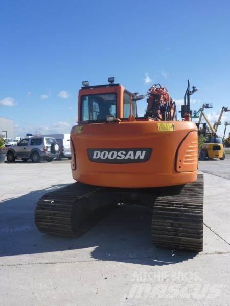 Doosan DX140LC Гусеничные экскаваторы