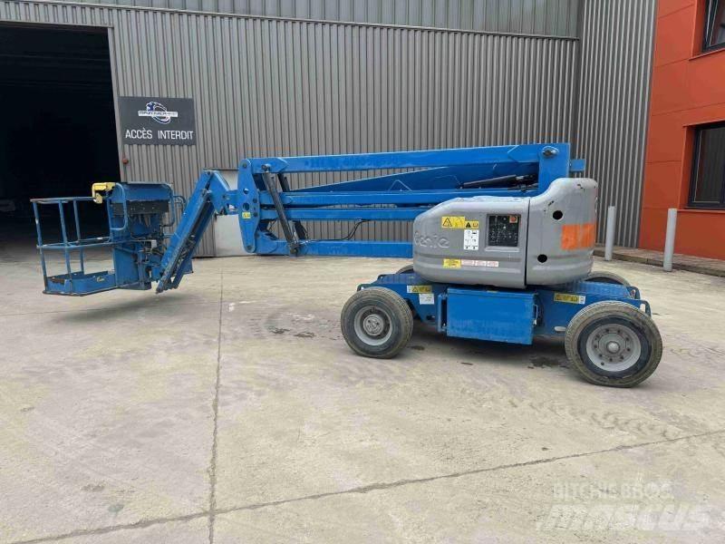 Genie Z45/25 Коленчатые подъемники