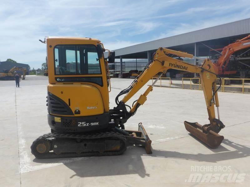 Hyundai R25Z-9A Мини-экскаваторы