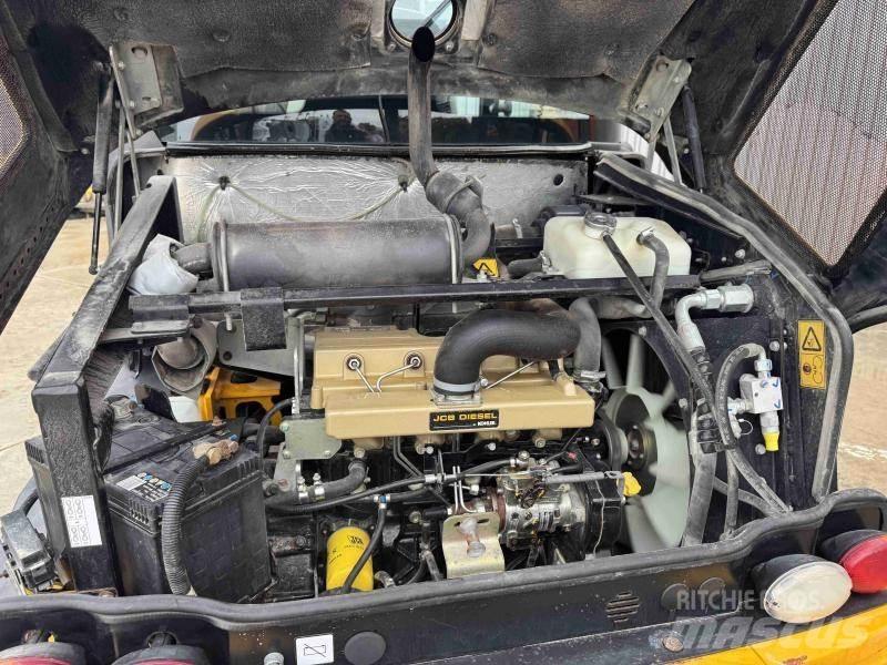 JCB 406 Фронтальные погрузчики