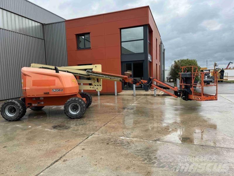 JLG 520AJ Коленчатые подъемники