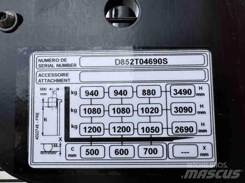 Yale MS12 Ручные штабелёры с электроподъёмом