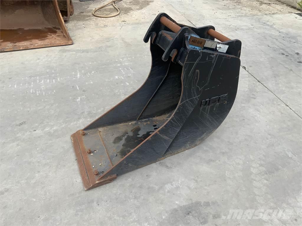 JCB 2ft bucket Сельхозтехника - Другие