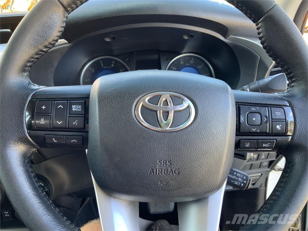 Toyota Hilux (ST24384) Сельхозтехника - Другие
