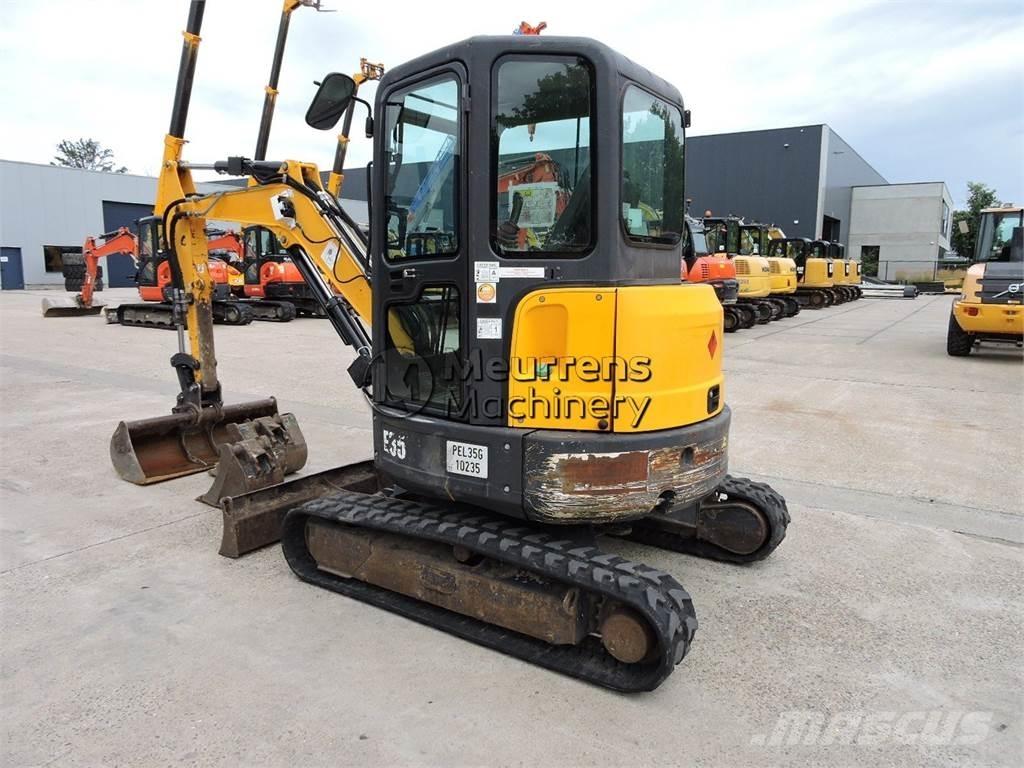 Bobcat E35 Строительная техника - Другие