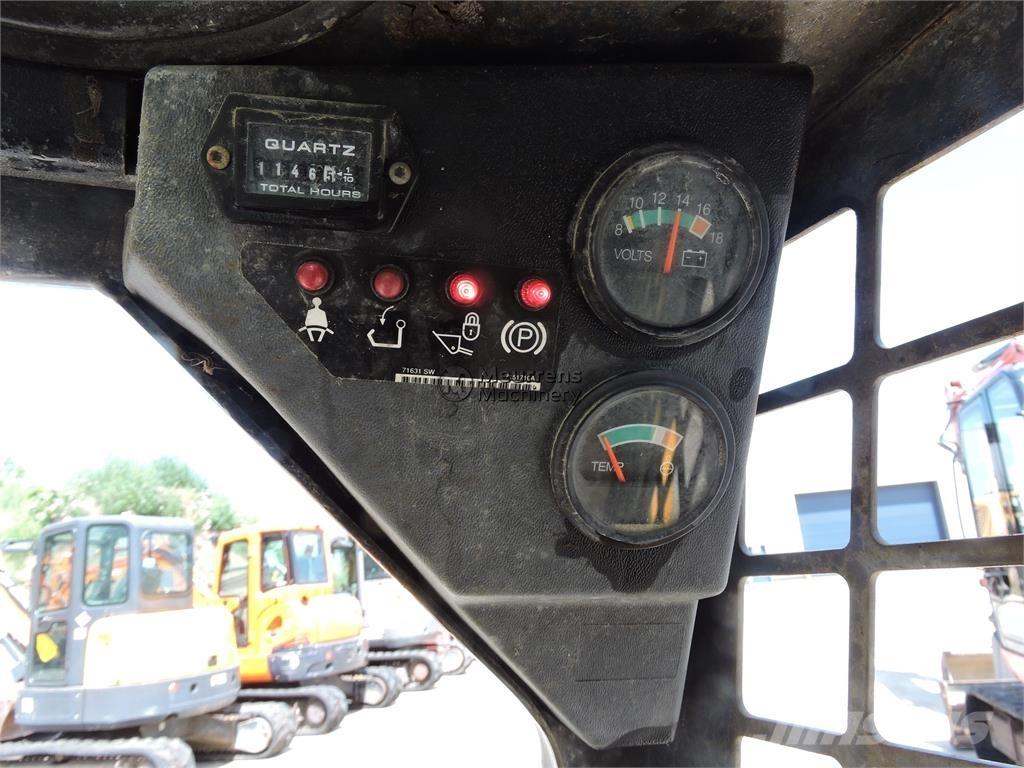 Bobcat S70 Фронтальные погрузчики