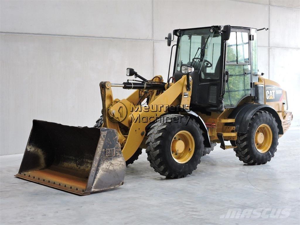 CAT 908M GERMAN Фронтальные погрузчики