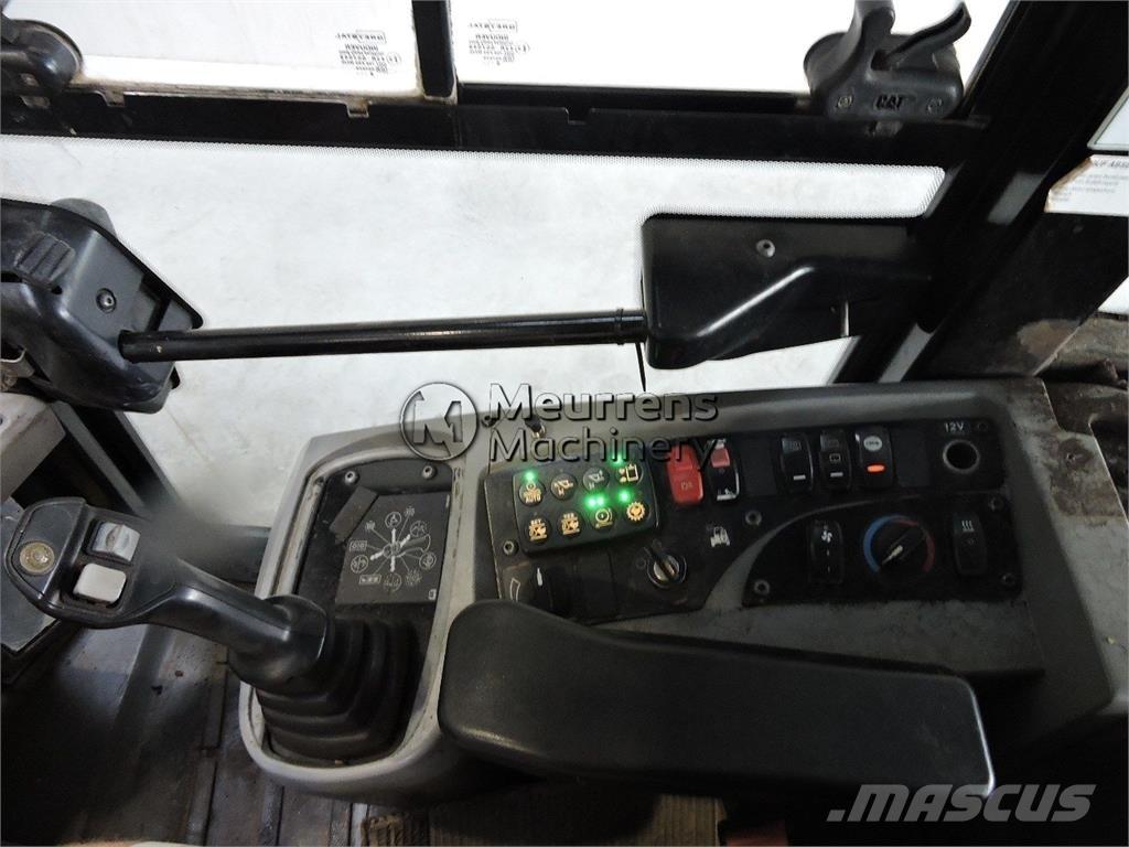 CAT 908M GERMAN Фронтальные погрузчики