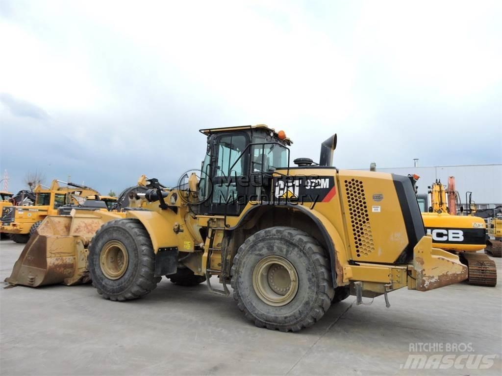 CAT 972M Фронтальные погрузчики