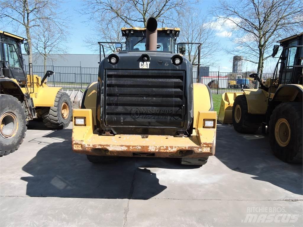 CAT 972M Фронтальные погрузчики