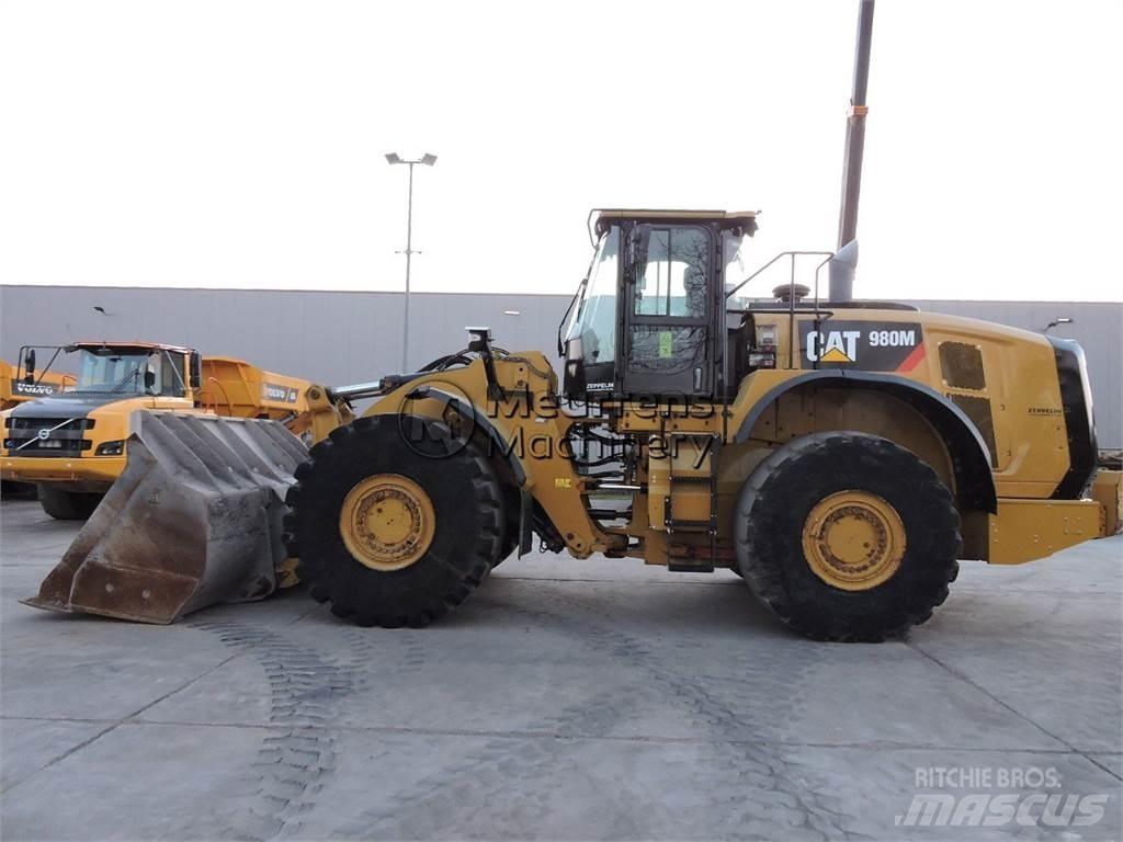 CAT 980M Фронтальные погрузчики