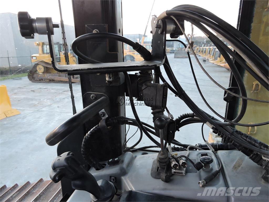 CAT D6NLGP Бульдозеры