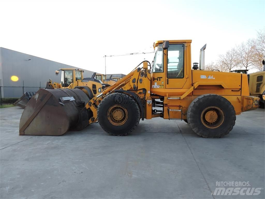 JCB 436B Фронтальные погрузчики