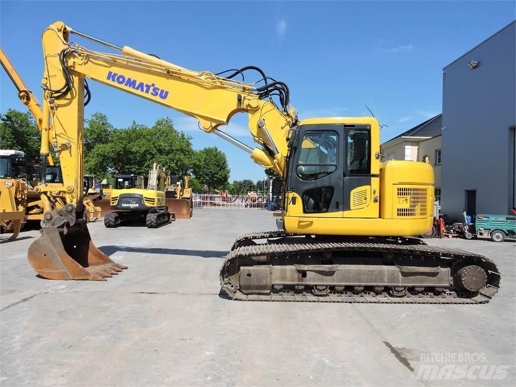 Komatsu PC228 Гусеничные экскаваторы