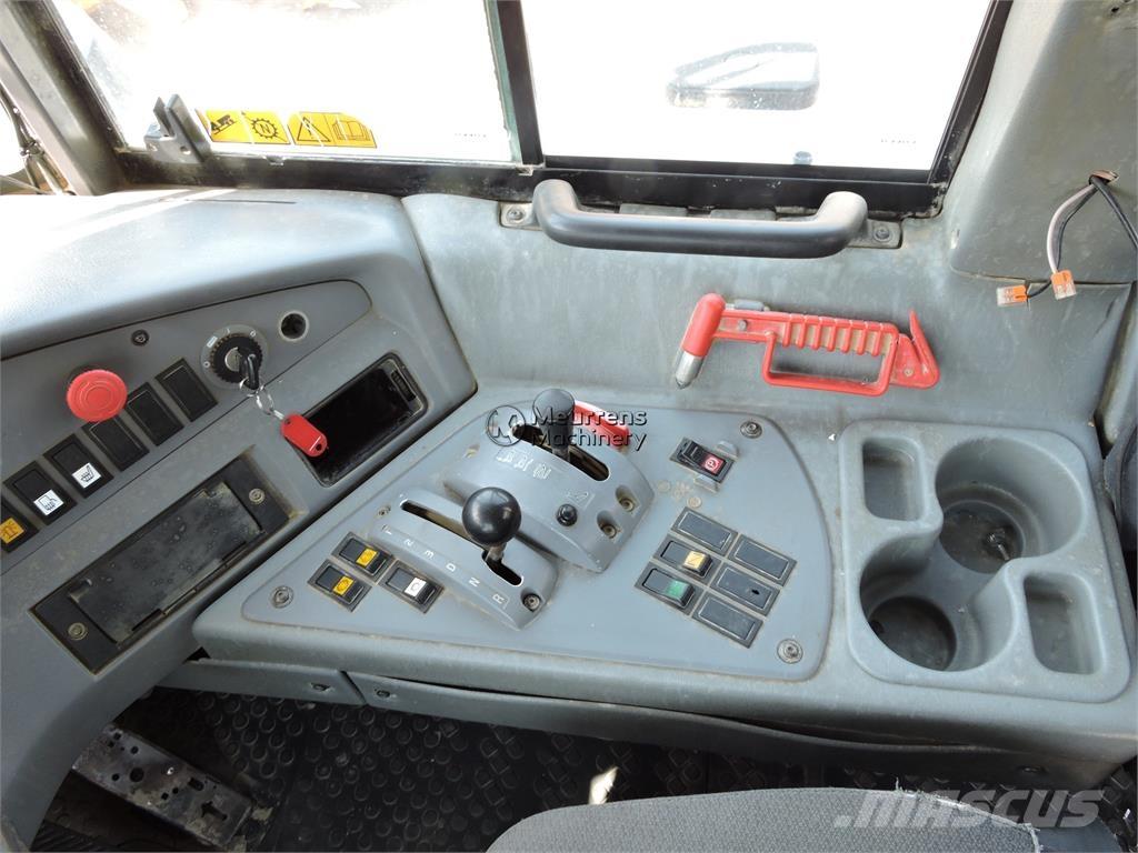 Volvo A25E Шарнирно-сочленённые самосвалы