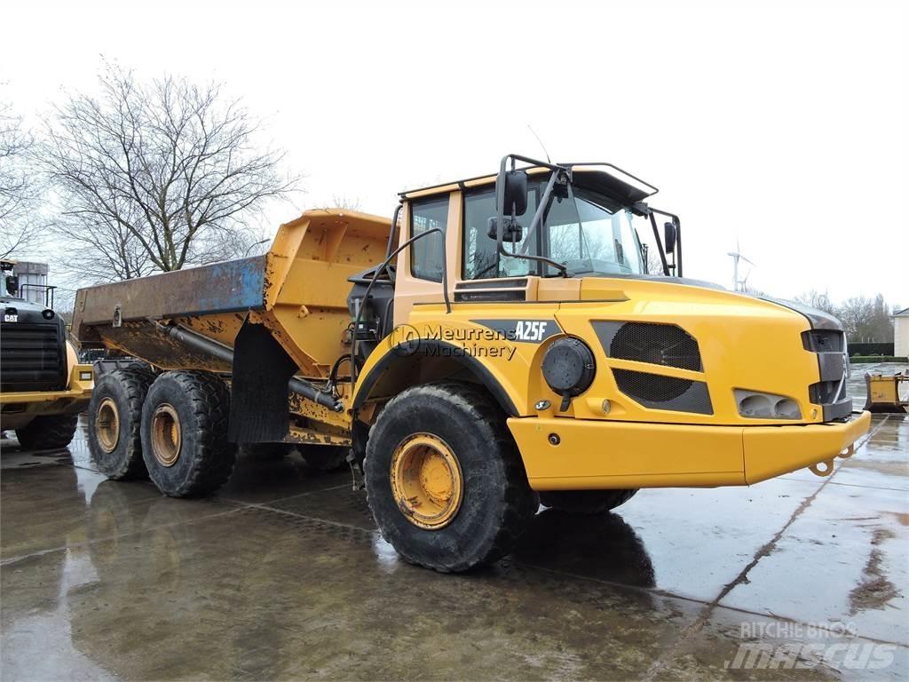 Volvo A25F Шарнирно-сочленённые самосвалы