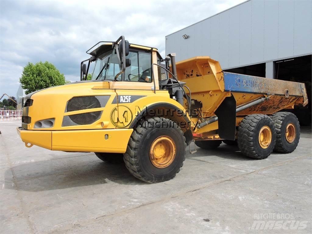 Volvo A25F Шарнирно-сочленённые самосвалы