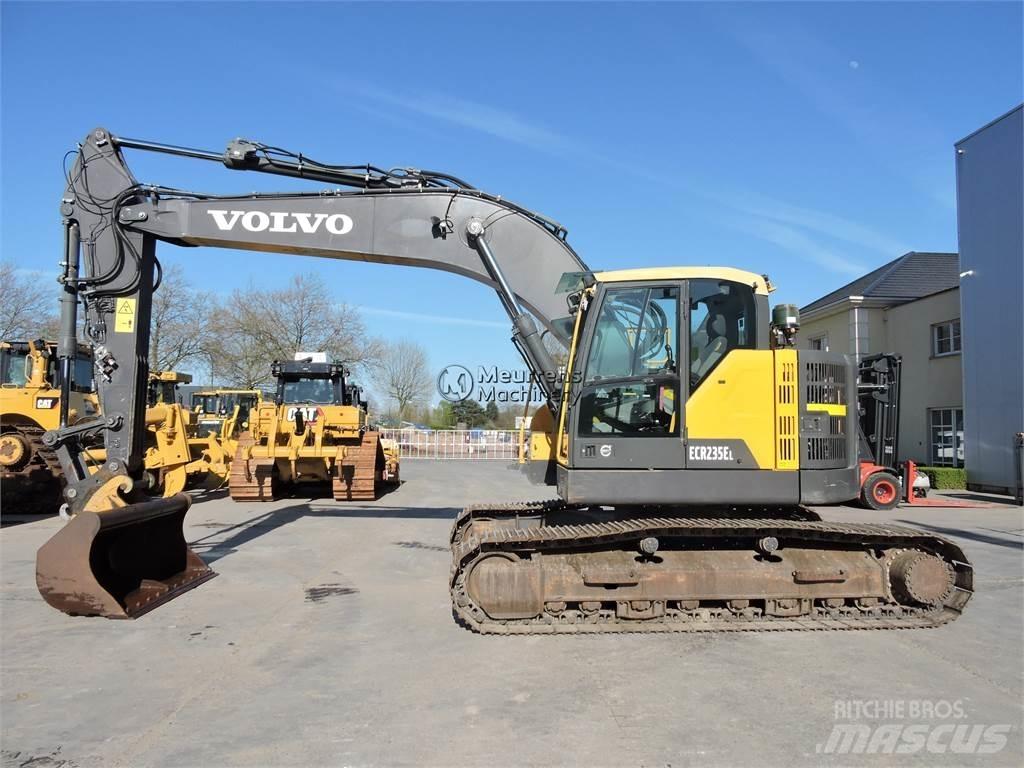 Volvo ECR235EL Гусеничные экскаваторы