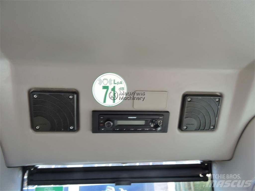 Volvo ECR235EL Гусеничные экскаваторы