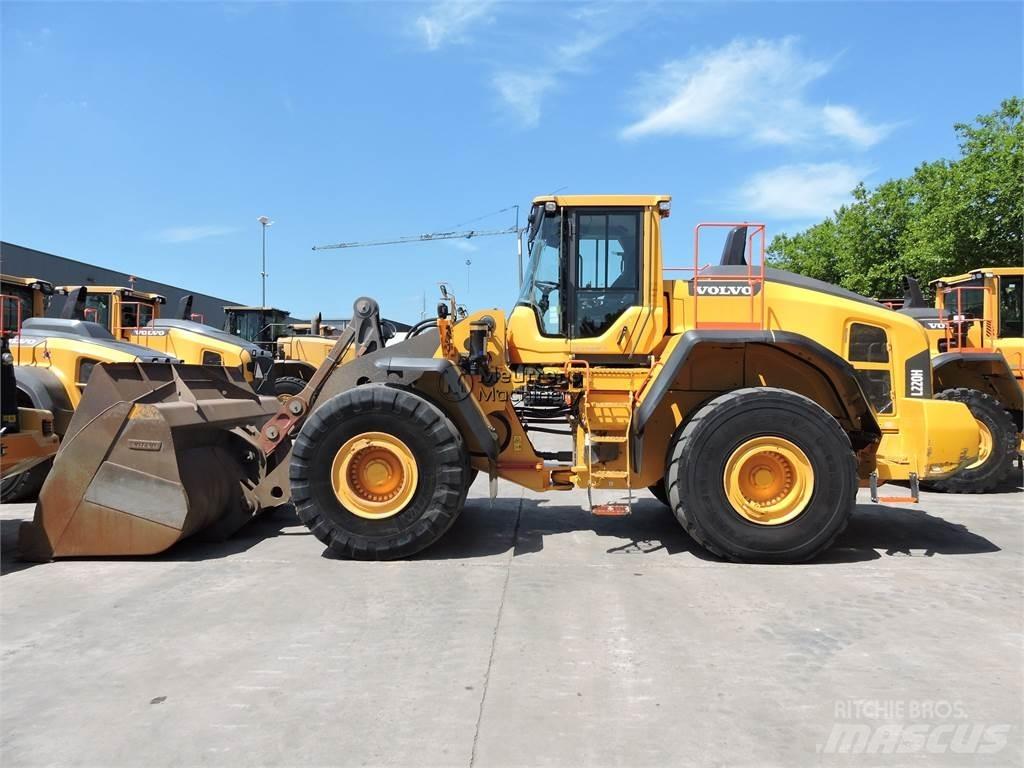 Volvo L220H Фронтальные погрузчики