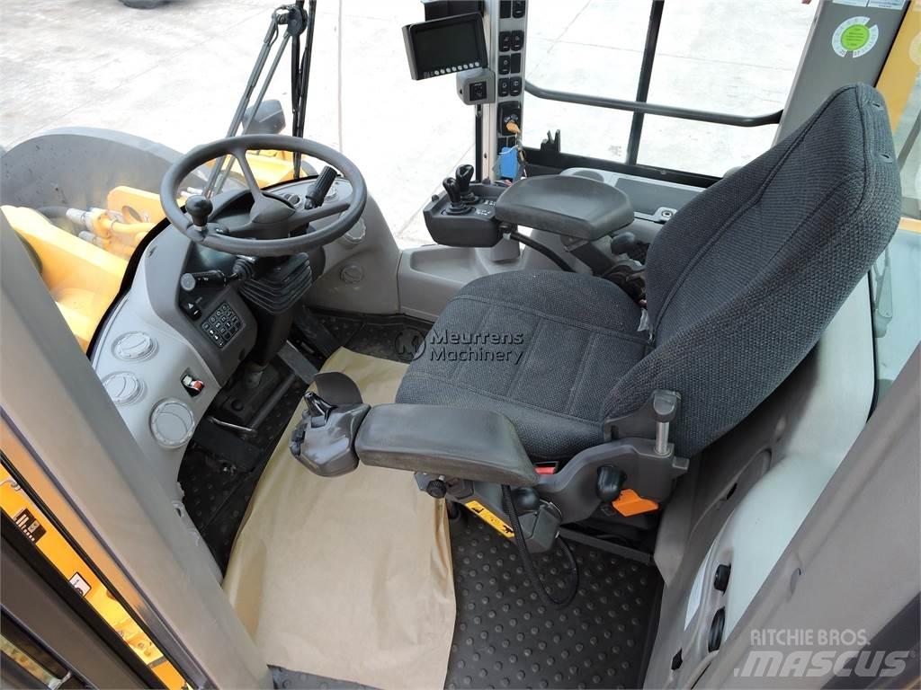 Volvo L250G GERMAN Фронтальные погрузчики