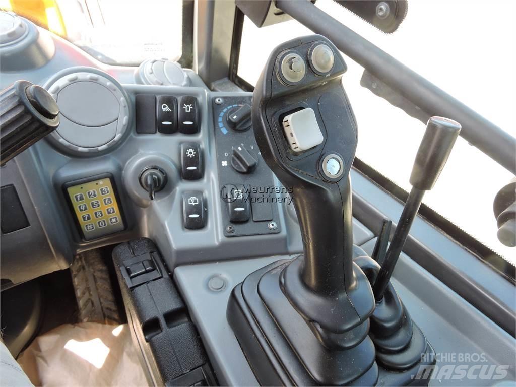 Volvo L25F + FORK Фронтальные погрузчики