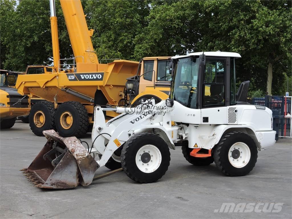Volvo L30G + FORK Фронтальные погрузчики