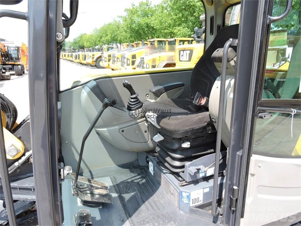 Yanmar SV120 Гусеничные экскаваторы