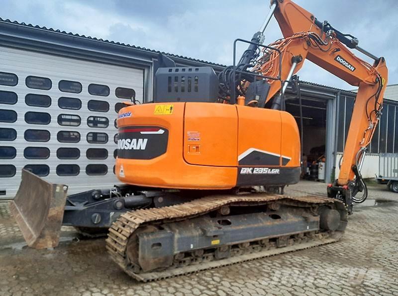 Doosan DX 235 LCR-7 Гусеничные экскаваторы