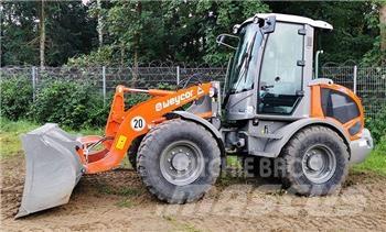 Weycor AR 420 Фронтальные погрузчики
