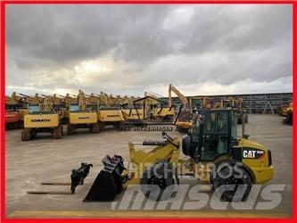CAT 908M Фронтальные погрузчики