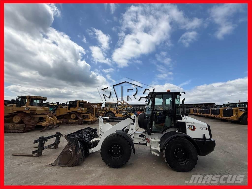 CAT 908M Фронтальные погрузчики